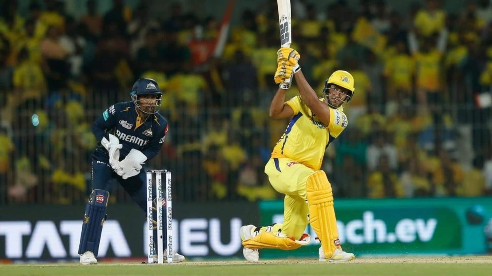Shivam dube third most sixes in IPL after 2020