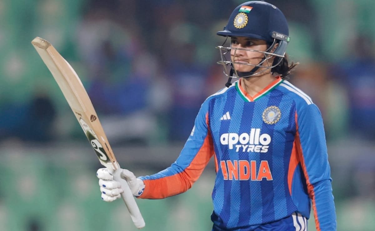 Smriti mandhana most four in T20I history.