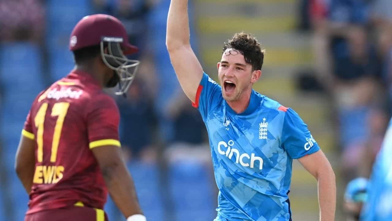 जॉन टर्नर retirement taken age of 25 in international cricket 