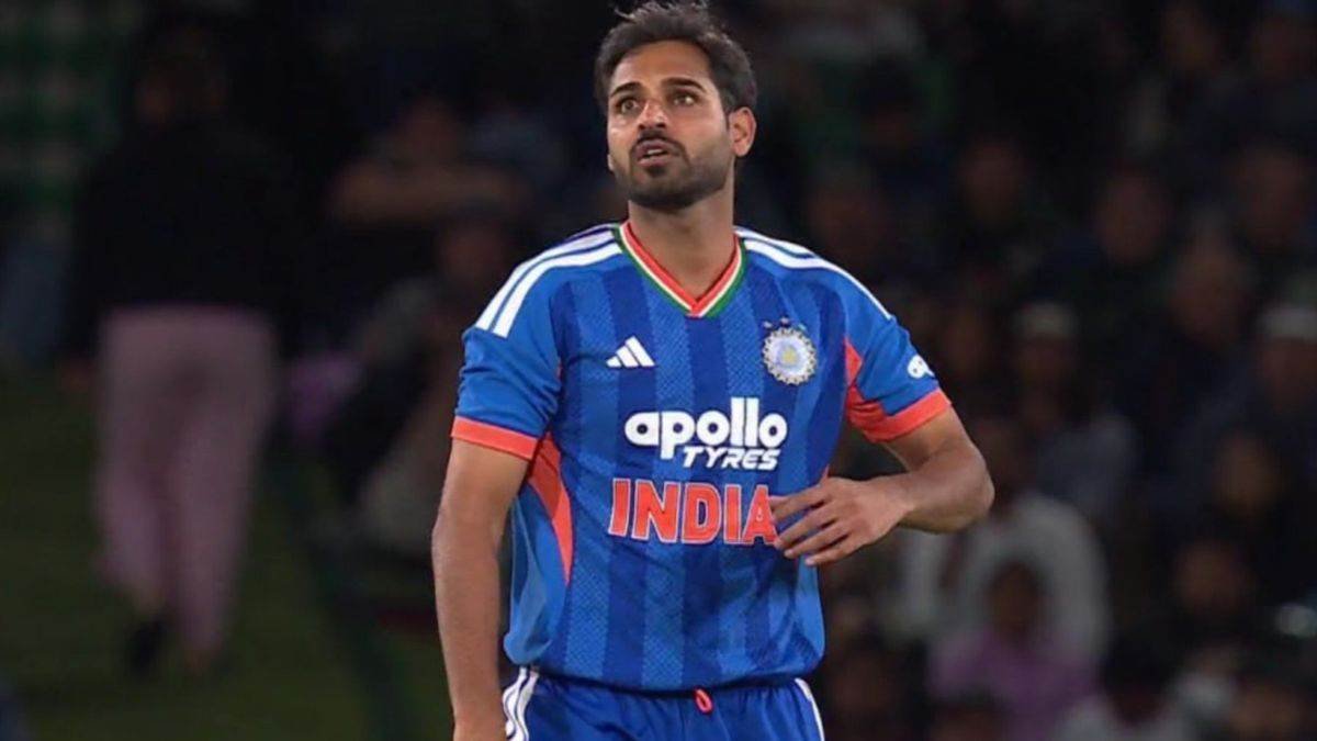 Bhuvneshwar Kumar most Dot ball in t20I powerplay