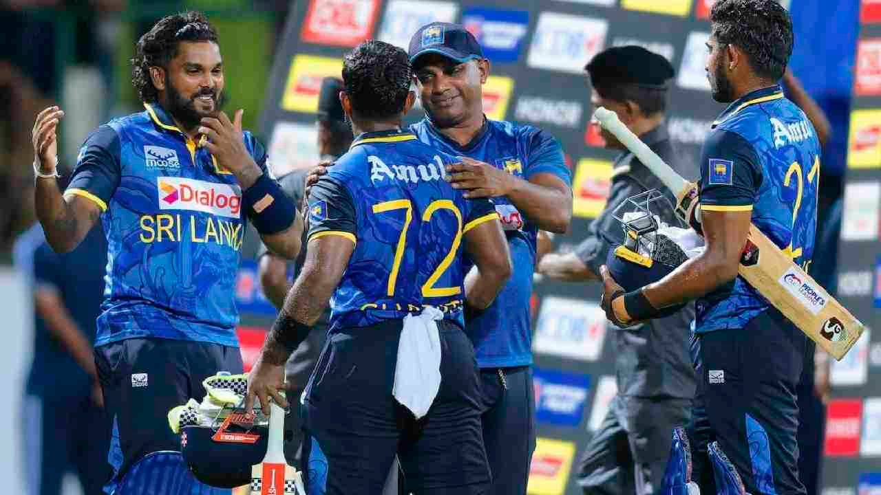 sanath-jayasuriya-odi-allrounder-record-13430-runs-323-wickets